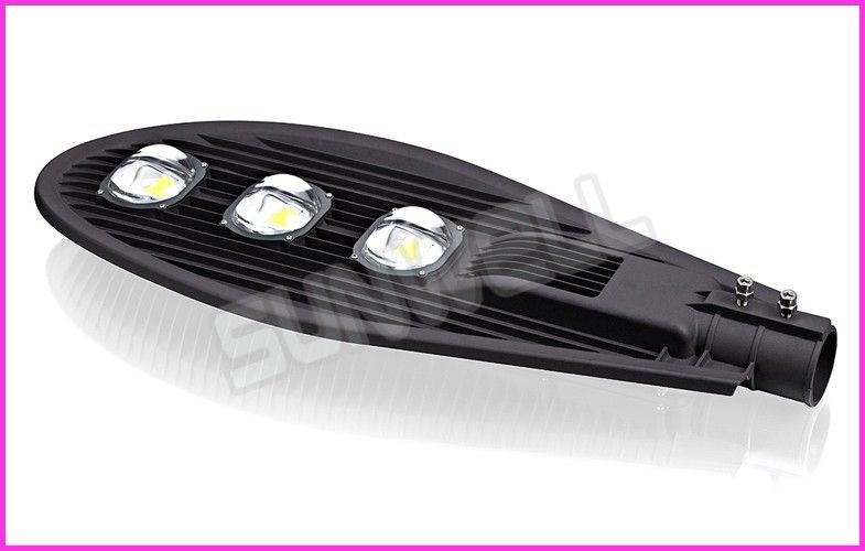 Long Life 3000k Outdoor Led Street Lights With Silver Shell Or Dark Shell